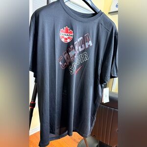 Beautiful Soccer CANADA T-Shirt !!!